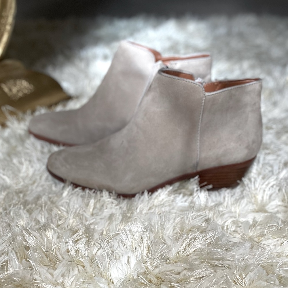 Petty ankle boot is a seasonless Sam Edelman